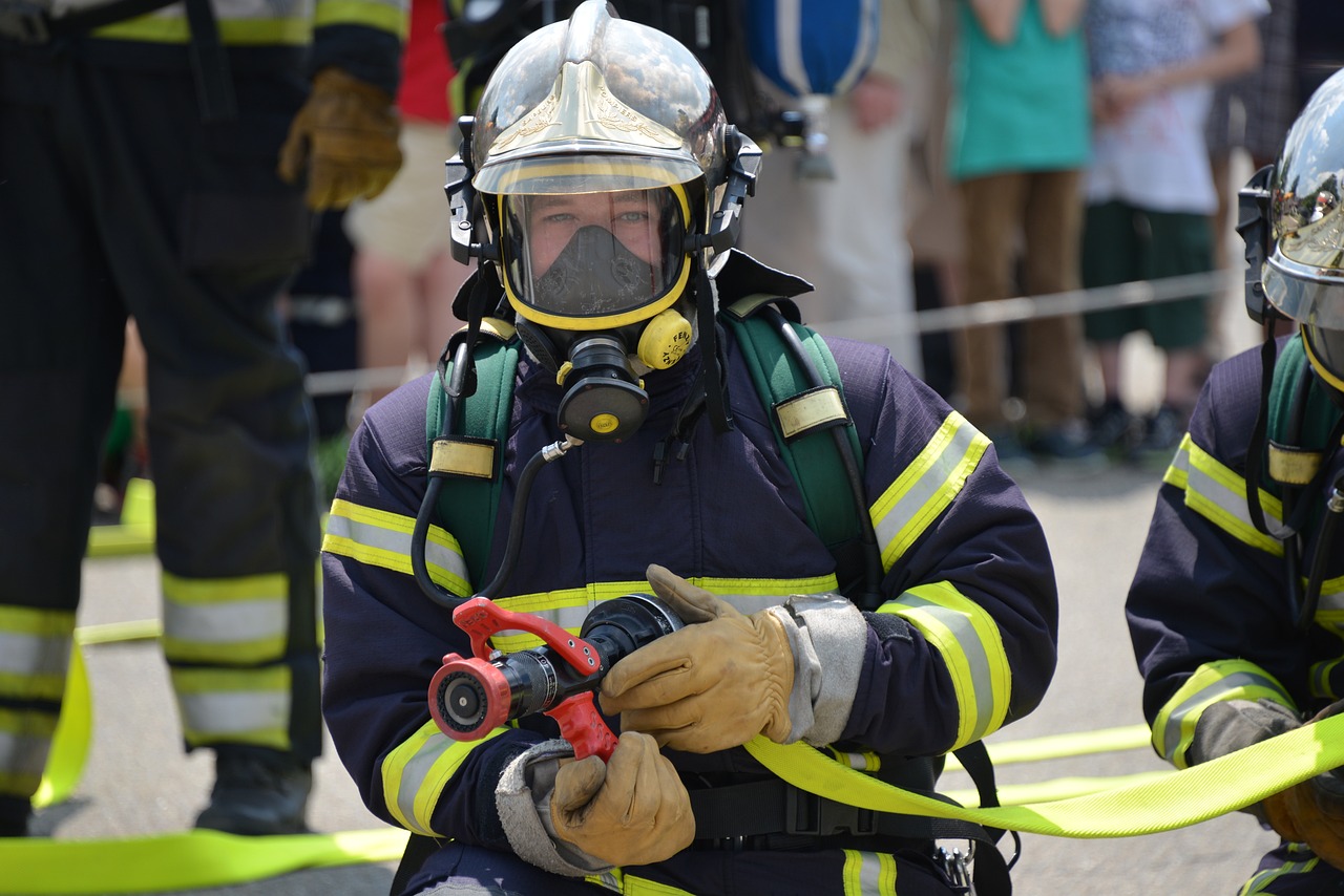 Bohaterski czyn strażaka z OSP Wesoła – interwencja w sytuacji zagrożenia życia