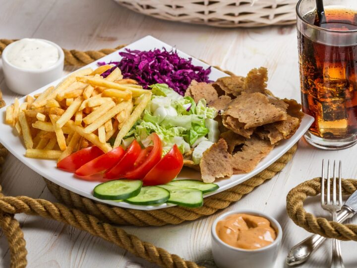 Kebab o północy? Warszawa wie, jak karmić nocnych wędrowców