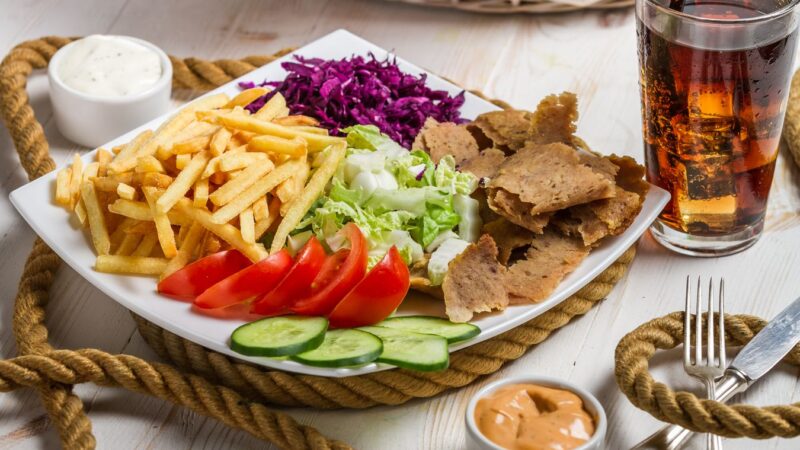 Kebab o północy? Warszawa wie, jak karmić nocnych wędrowców