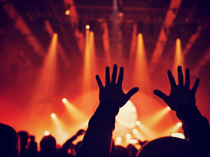 Ochota w blasku kultury: Koncert Gwiazd łączy mieszkańców!
