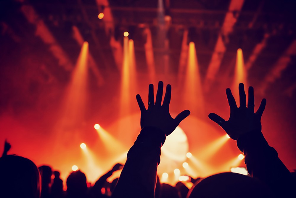 Ochota w blasku kultury: Koncert Gwiazd łączy mieszkańców!