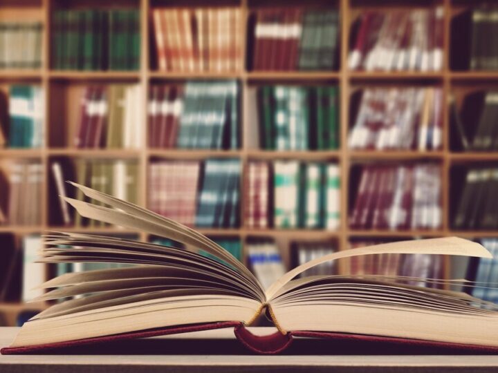 30 lat Wypożyczalni nr 142: Odkryj historię Biblioteki Bemowo!