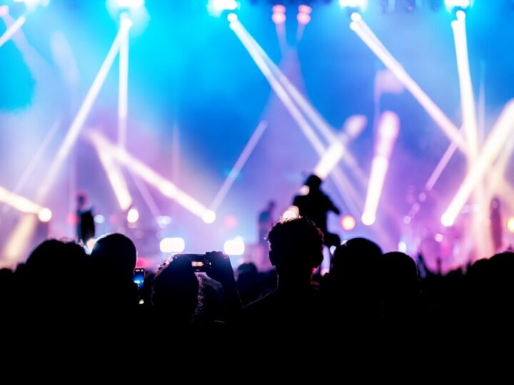 Królewski Festiwal Światła w Wilanowie: Magia Chopina i Niezwykłe Iluminacje w Ogrodach Pałacu!