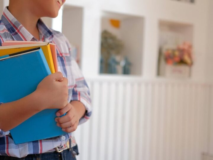 Przedszkolaki z Ursusa odkrywają literackie pasje z Jamnikiem Jacentym i twórczymi zakładkami!
