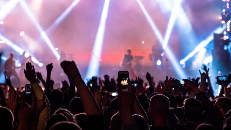 Skubas na Ochocie: Muzyczna Noc Pełna Emocji Już 22 Listopada!