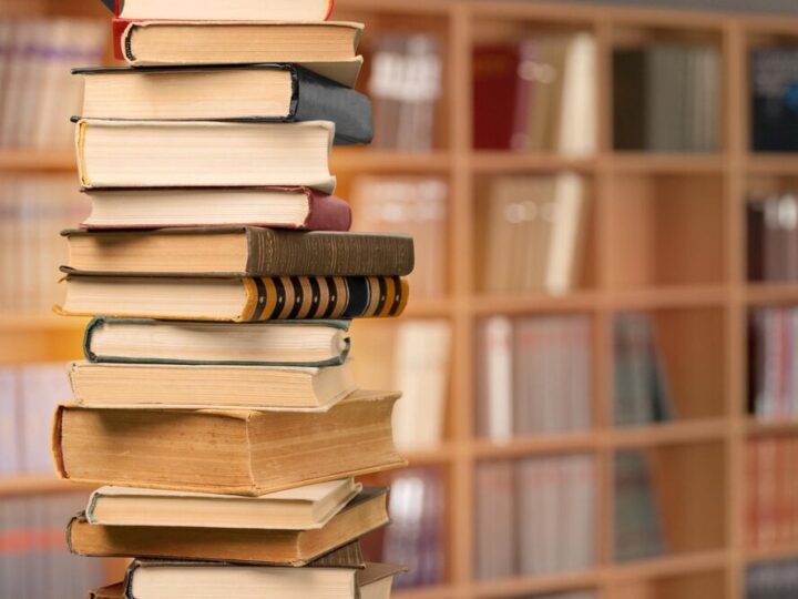 Kobiety, przyjaźń i siła wspólnoty: Inspirujący wieczór z ambasadorową w Bibliotece Mokotów