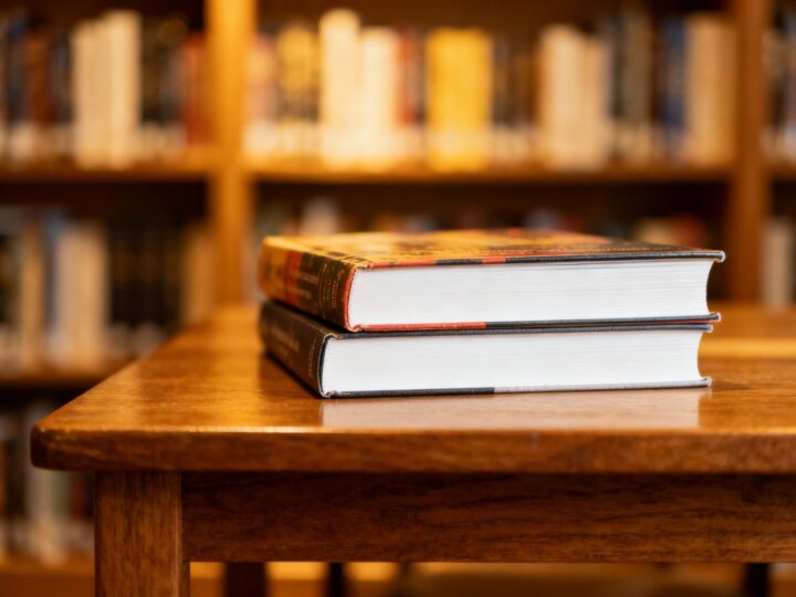 Spotkanie z Joanną Papuzińską: odkryj życie pod Bajdułem w Warszawie