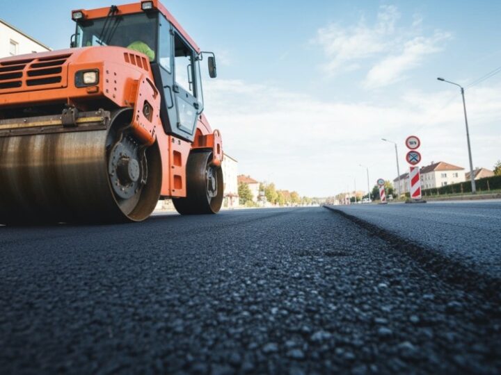 Weekendowy remont Grochowskiej: Utrudnienia w ruchu i zmiany w komunikacji miejskiej!