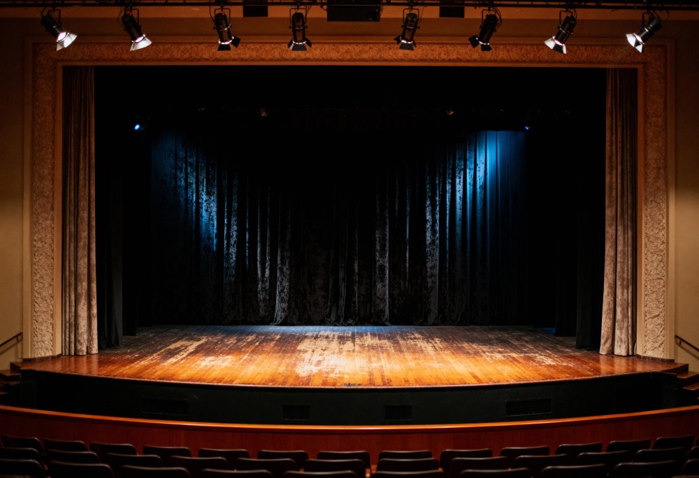 Teatralne Skarby Ogrodu Saskiego: Odkryj Historię na Wyciągnięcie Ręki!