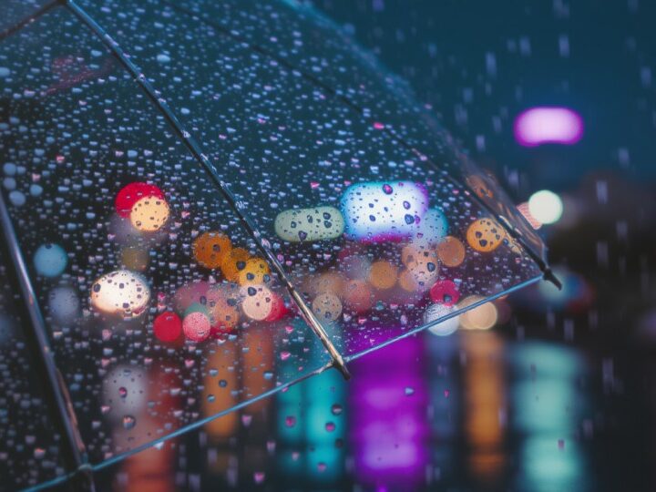 Warszawskie ulice pod śniegiem: 170 posypywarek w akcji ALFA