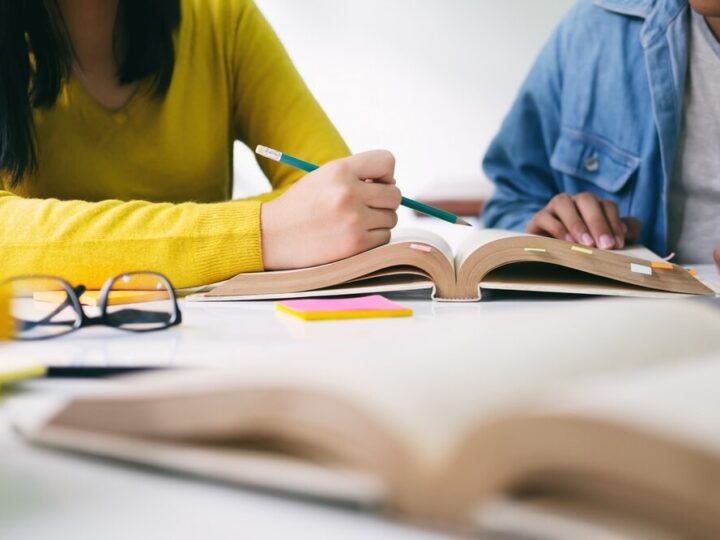 Biblioteka dla każdego: Jak stworzyć przestrzeń przyjazną dzieciom w spektrum autyzmu