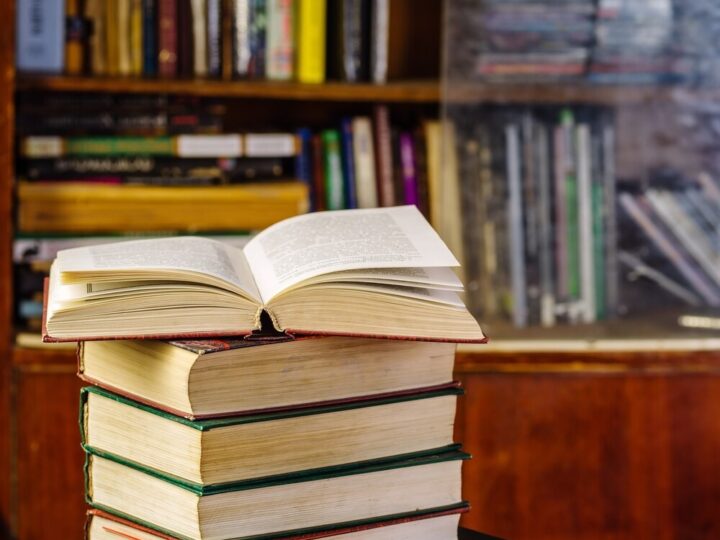 Tajemnice i zbrodnia: Kryminalna zagadka na uczelni architektonicznej