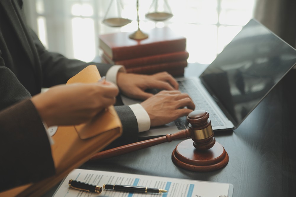 Walka o alimenty na dziecko: Praktyczne warsztaty dla kobiet