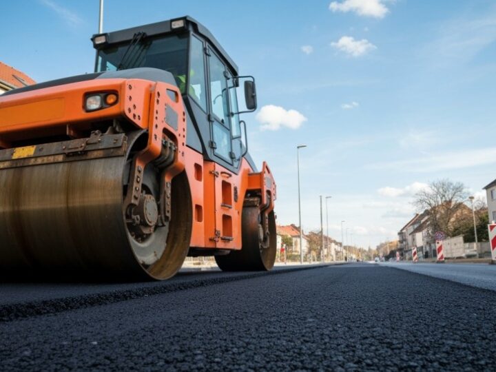 Nowa nawierzchnia na ul. Hynka – Warszawa stawia na remonty dróg