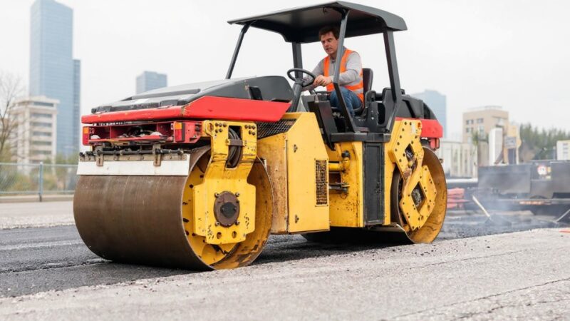 Rewolucja na ul. Słomińskiego – nowa nawierzchnia w sercu Warszawy!