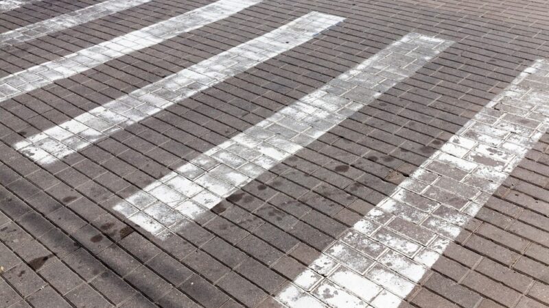 Nowe światła na ul. Powstańców Śląskich: Bezpieczniej dla pieszych!