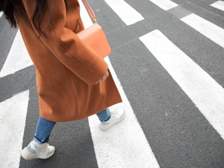 Świeć bezpiecznie: Warszawskie odblaski ratują życie!