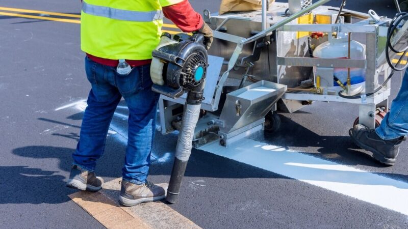 Sześć ulic w Warszawie pod młotek w długi weekend: rekordowe remonty na drogach