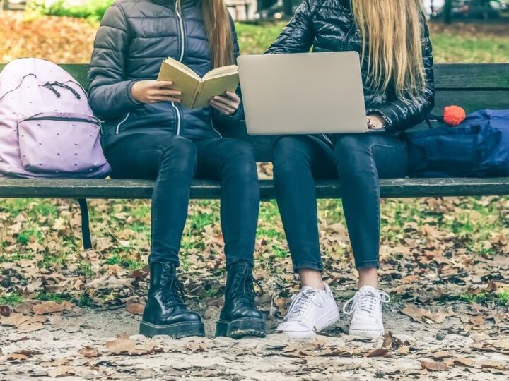 Literatura sensoryczna: Nowe narzędzia w pracy z dziećmi dla bibliotekarzy