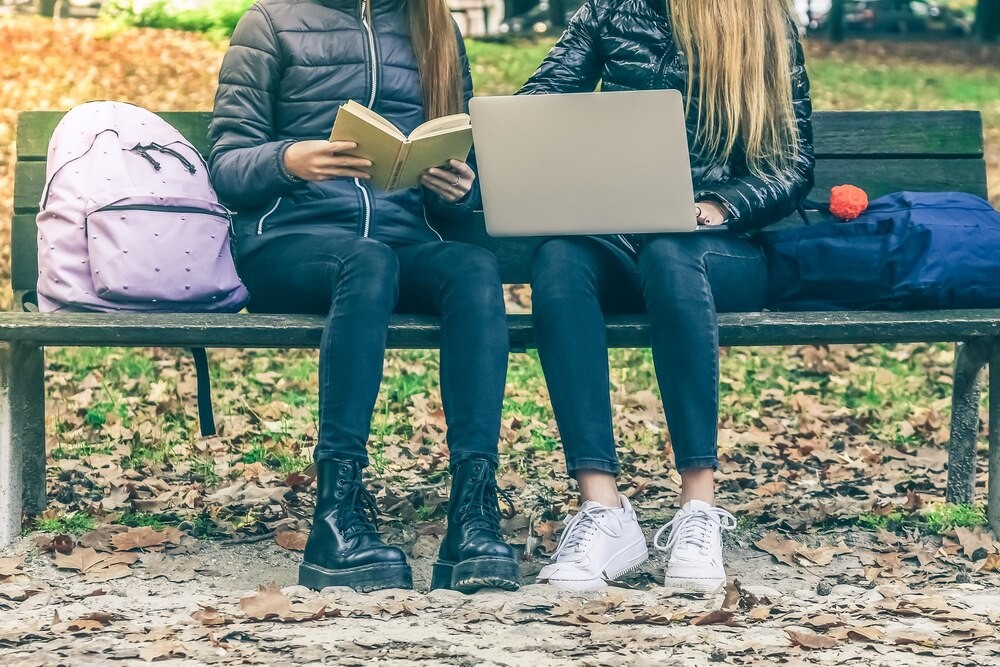 Literatura sensoryczna: Nowe narzędzia w pracy z dziećmi dla bibliotekarzy