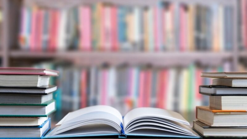 Teo: Przyjaźń i wiara w magicznej podróży z Kitty Crowther