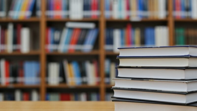 Książkowy hołd dla niepodległości: Ochota pamięta!