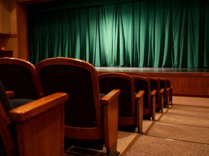 Magiczna przygoda z Bałwankiem Tiko w Teatrze Katarynka!