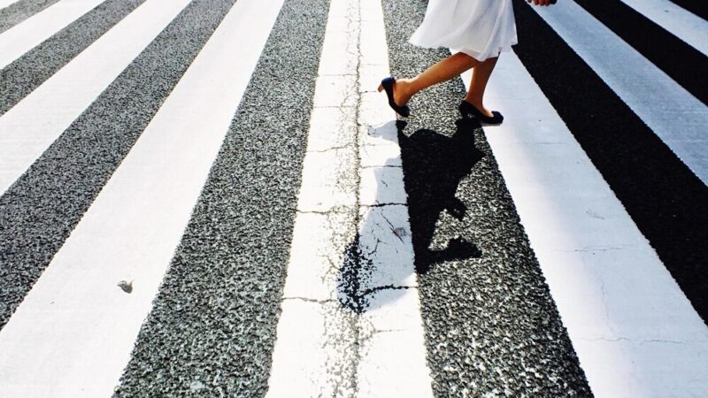 Młodzież uczy się, jak być bezpiecznym na drogach!