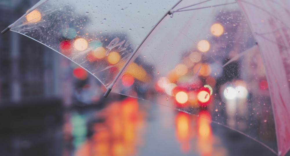 Śnieżna burza nad Warszawą: IMGW wydaje ostrzeżenie!