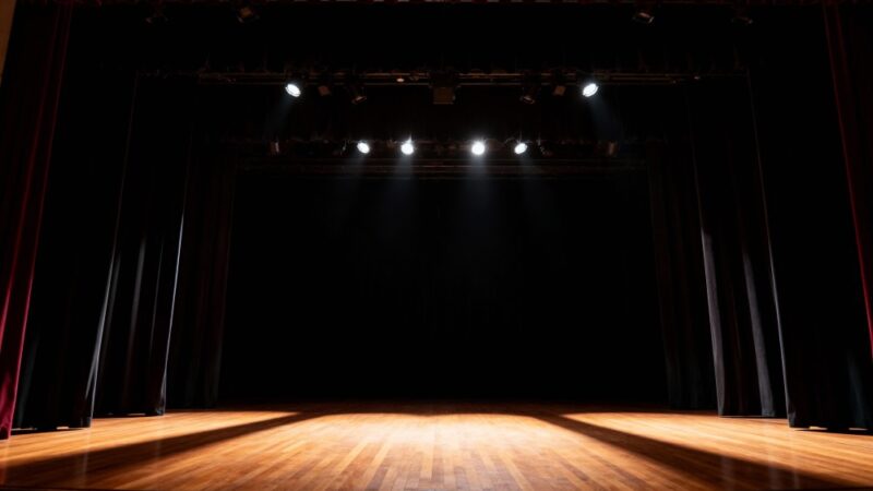 Zimowy hit teatralny: „Ożenek” w OCH-TEATRZE czeka na mieszkańców Ochoty!