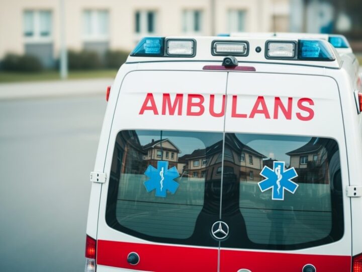 Bohaterska akcja czosnowskich policjantów ratuje życie mężczyzny