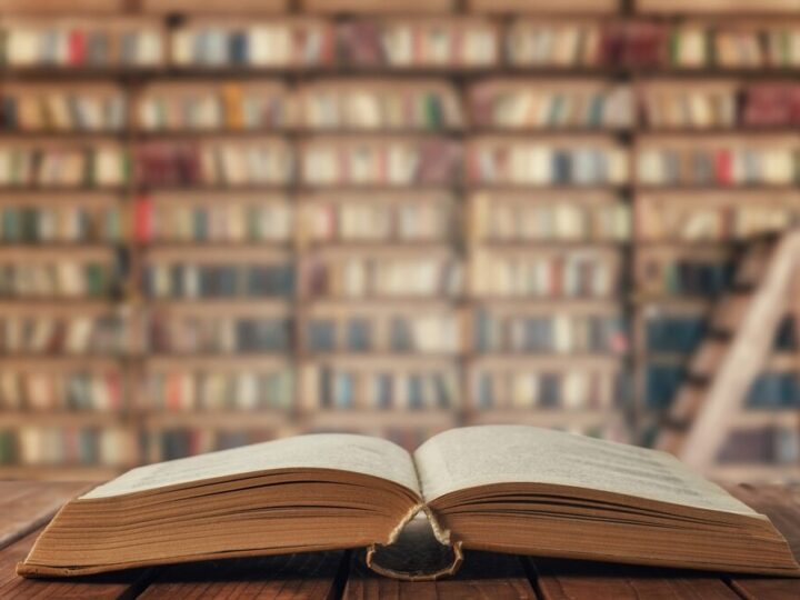 Nowe książkowe skarby w bibliotece Nautilus czekają na odkrycie!