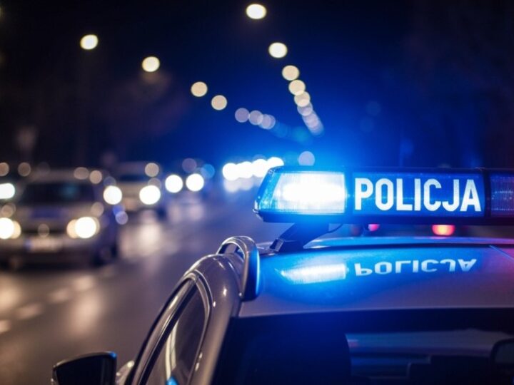 Nocny kierowca bez uprawnień zatrzymany na Wybrzeżu Puckim