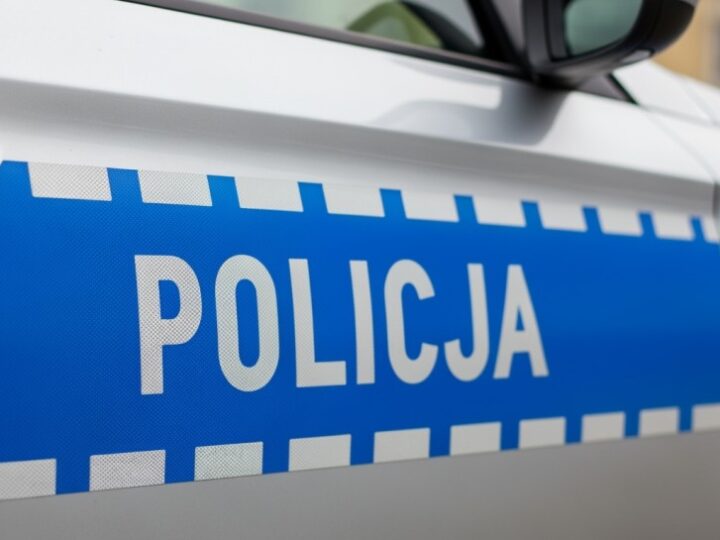 Policja odzyskała skradzioną przyczepę gastronomiczną, 23-latek w rękach wymiaru sprawiedliwości