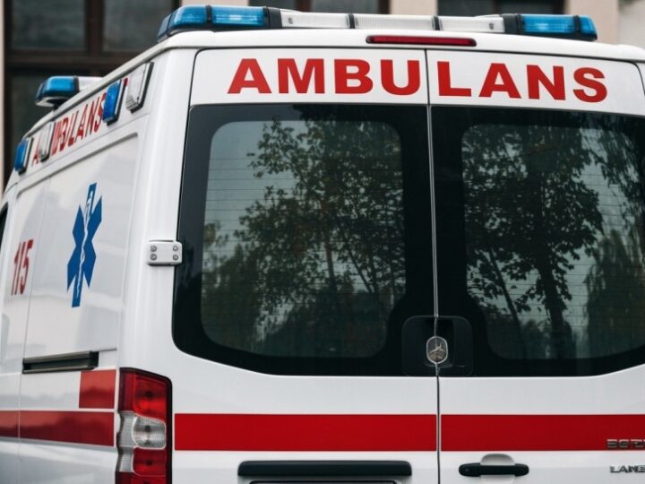 Policja w akcji: Bohaterska ratunek dla mężczyzny w krytycznym stanie