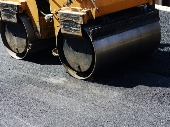 Utrudnienia na Hemara: Prace kanalizacyjne zmieniają ruch!