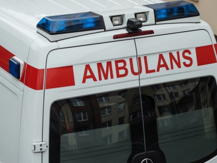 Policjanci z Warszawy ratują młodego mężczyznę w kryzysie