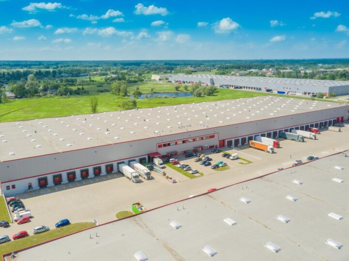Wynajem centrum logistycznego w Warszawie i jego znaczenie biznesowe