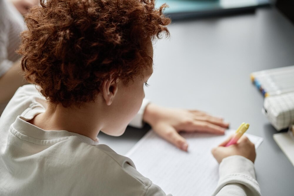 Hejt w sieci: Jak chronić młodzież przed zagrożeniami?