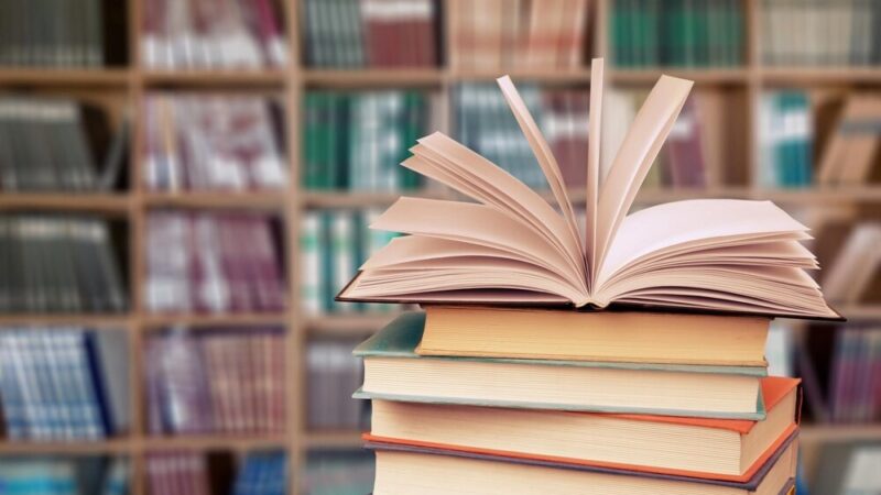 Emocjonujący luty w Bibliotece Publicznej Białołęki: Spotkania z autorami i artystami