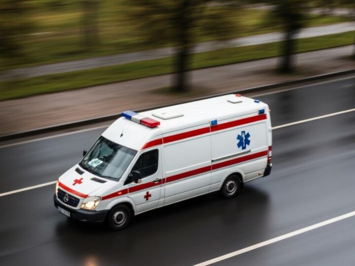 Jak nie być biernym w obliczu zagrożenia: Lekcja ratownictwa w Warce