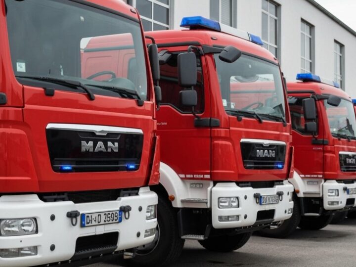 Wielki pożar w Warszawie: Strażacy w akcji ratują zwierzęta i mieszkańców!