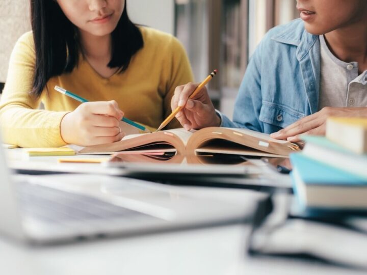 VIII LO im. Władysława IV: Lider w Warszawskim Edukacyjnym Rankingu!