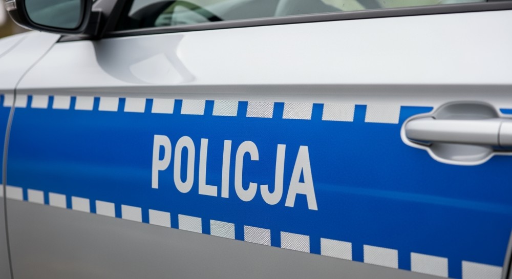 Kobieta w niebezpieczeństwie: Policja interweniuje w dramatycznej sytuacji z byłym partnerem