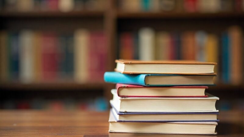 Książkowe nowości, które oczarują młodych czytelników w Białołęce!