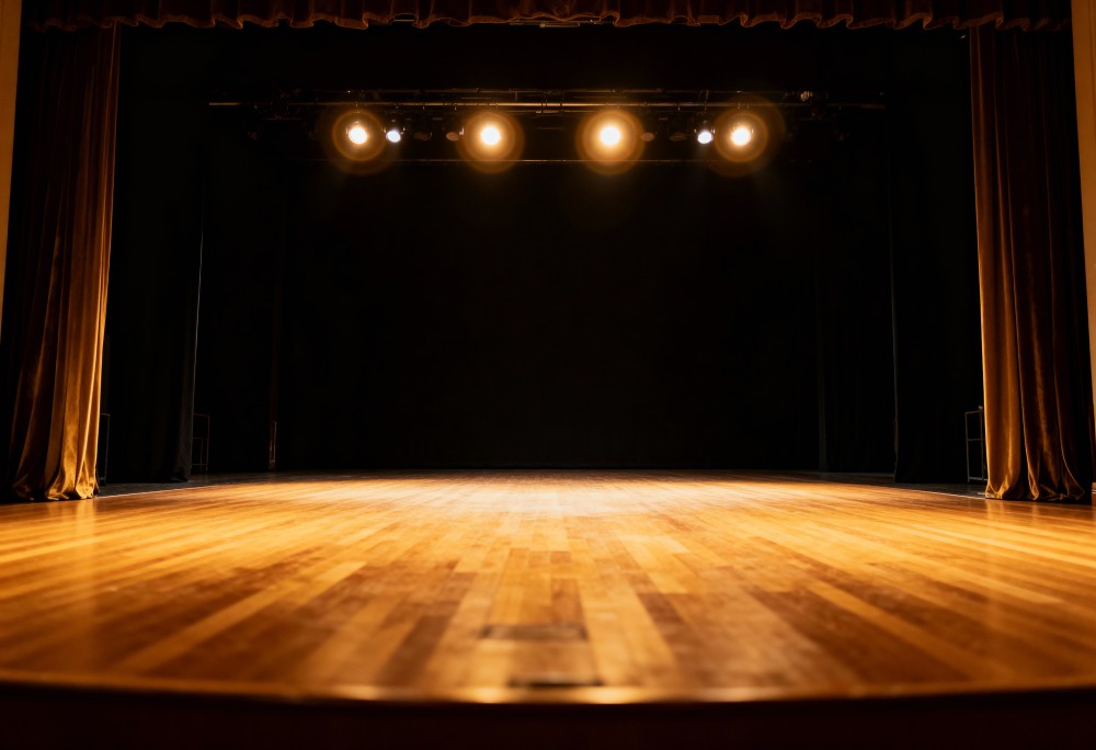 Teatr za darmo: Odbierz wejściówki na „Rodzinne rewolucje” na Ochocie!