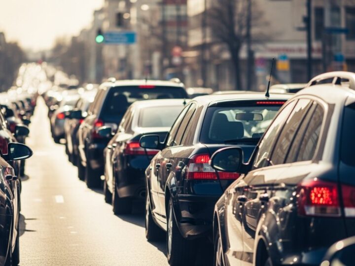 Bezpieczniej na ul. Mehoffera: Nowe progi zwalniające dla pieszych