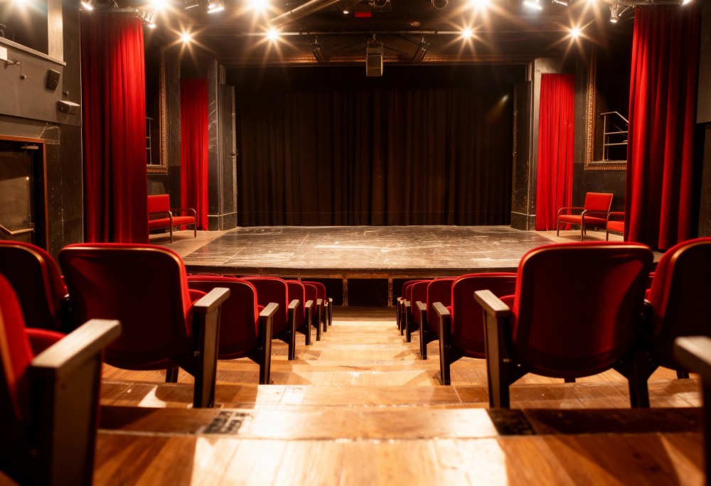 Teatralny Marzec w Ursusie: Świętujemy Sztukę i Emocje!