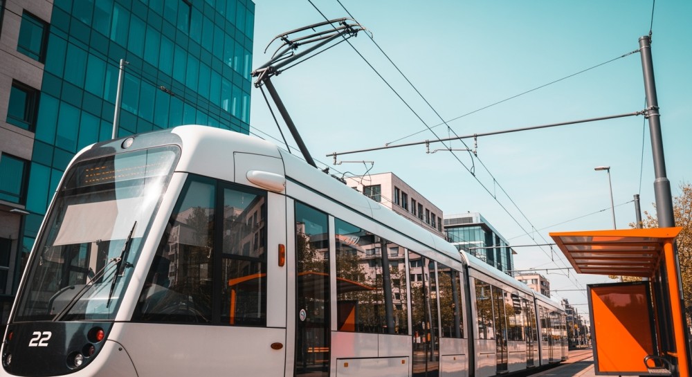 Tramwaje 13N: Nowe Życie dla Historycznych Pojazdów w Warszawie