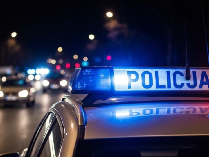 Agresywny syn zatrzymany po interwencji policji w Milanówku